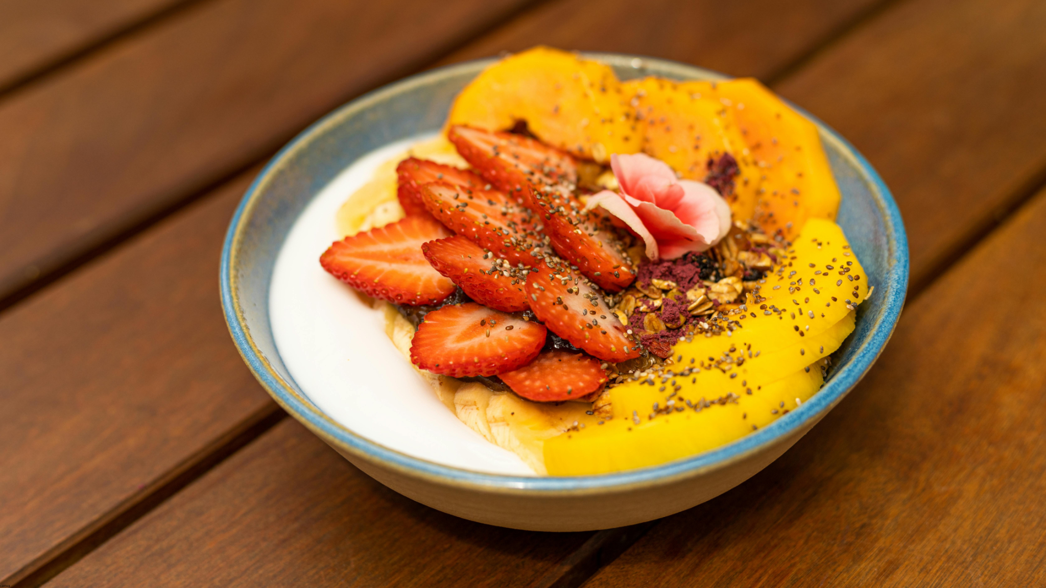 peach-melba-yogurt-bowl-A0xleaWg6oUDx9El-1-2048x1152 peach-melba-yogurt-bowl-A0xleaWg6oUDx9El-1-2048x1152