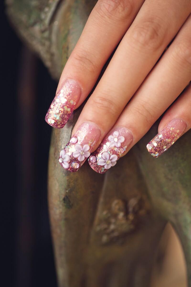3D Floral nail design