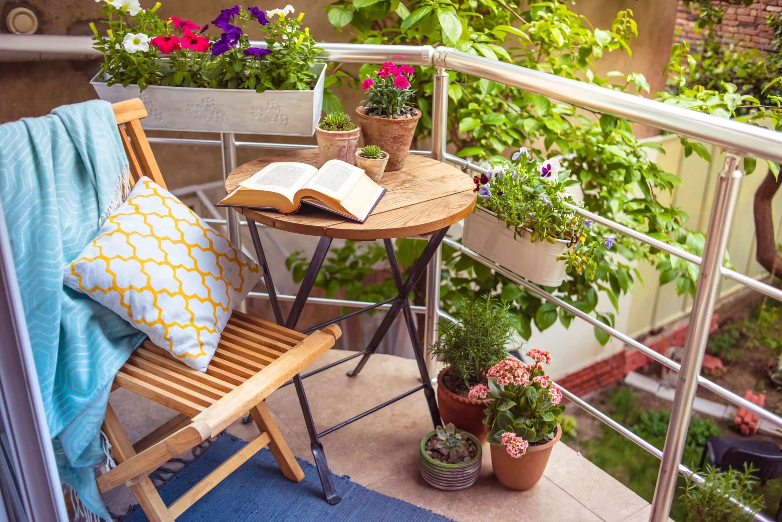 summer balcony