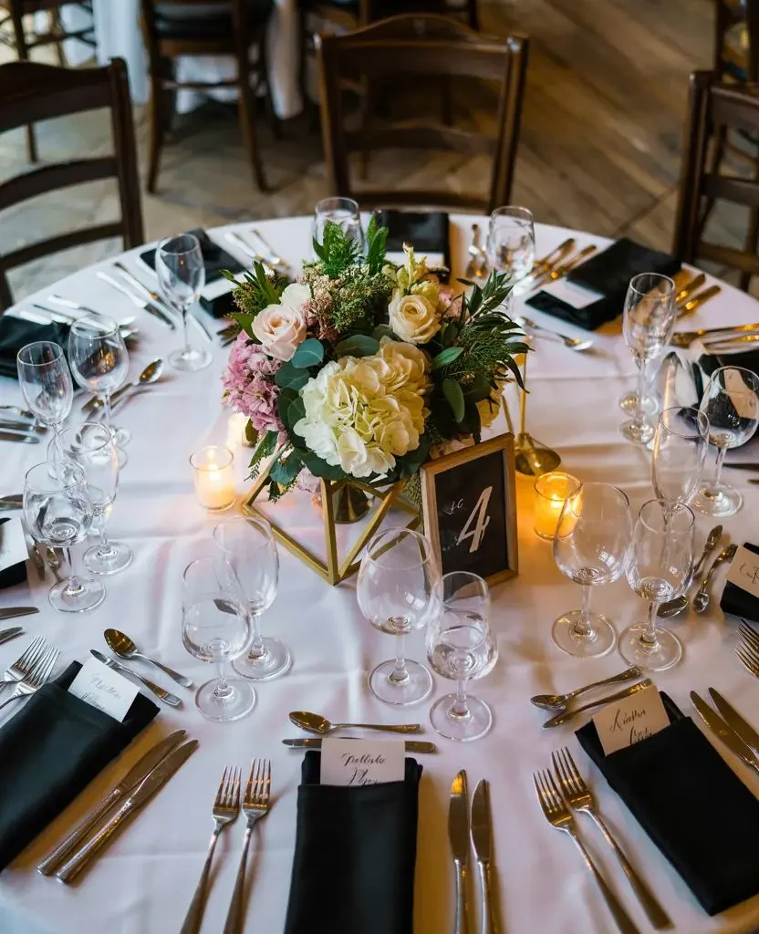 round table wedding centerpiece ideas 13