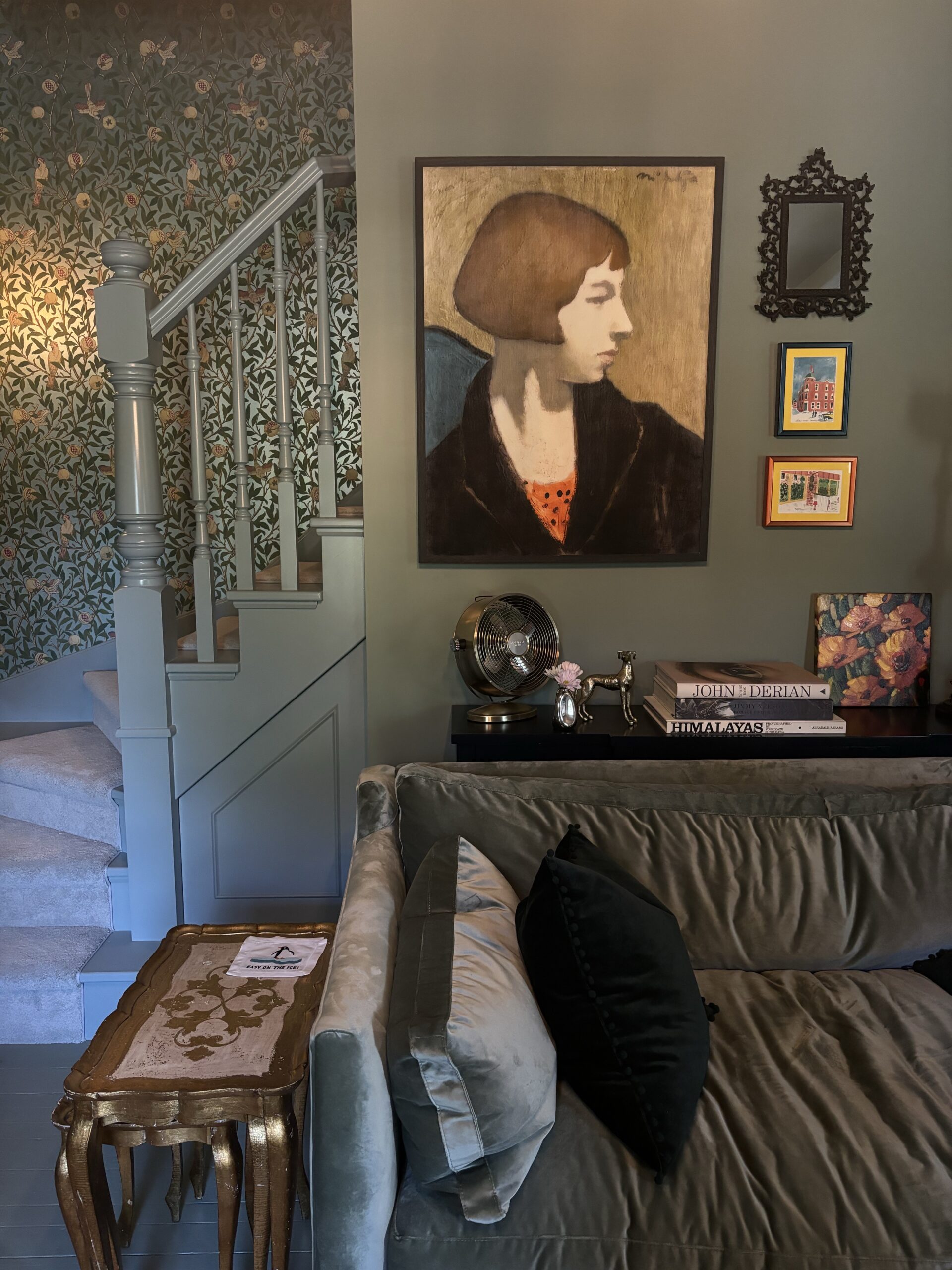 grey couch living room ideas 15